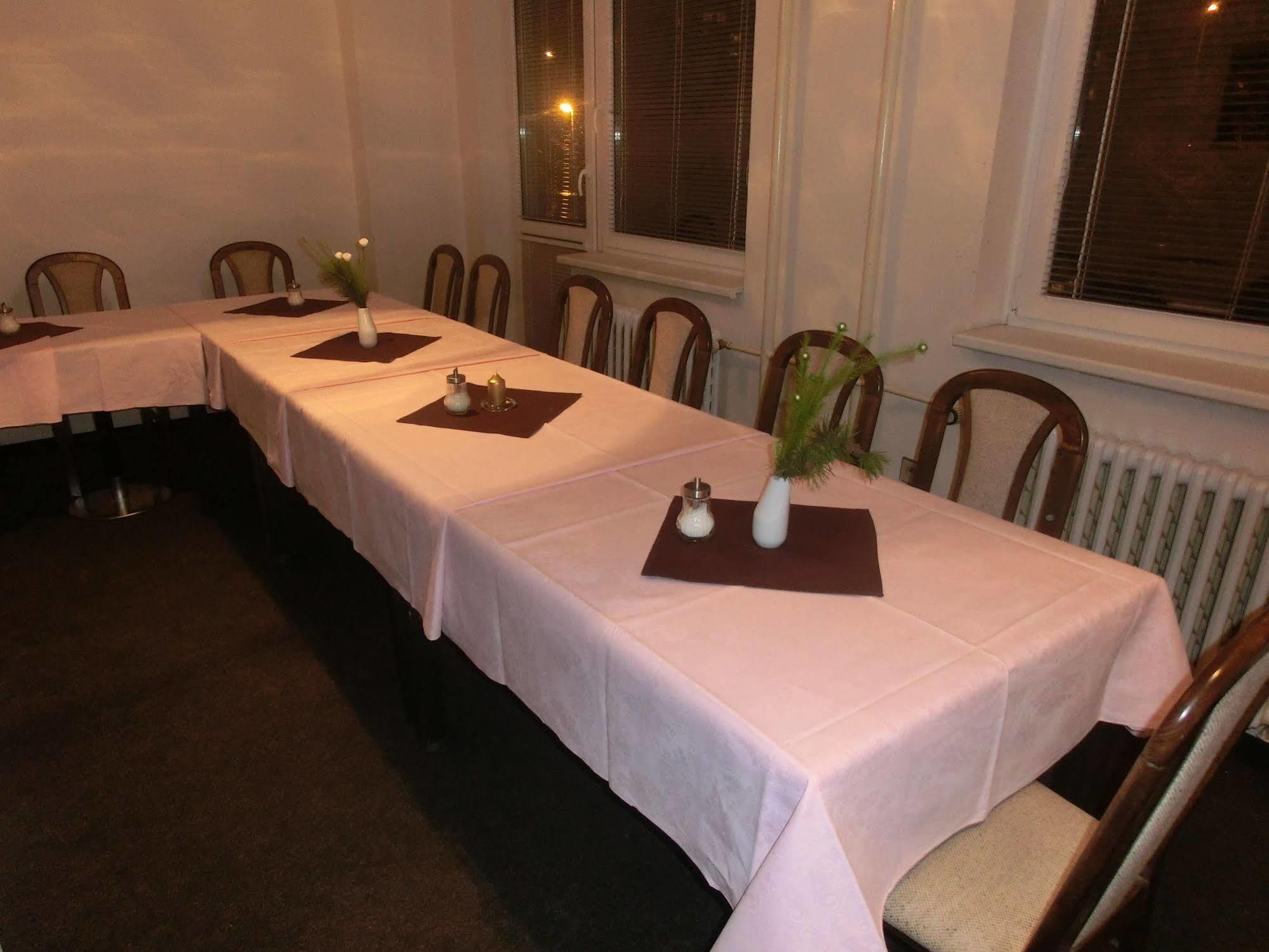 Cladich Pavilions Bed And Breakfast Aldgate Екстериор снимка